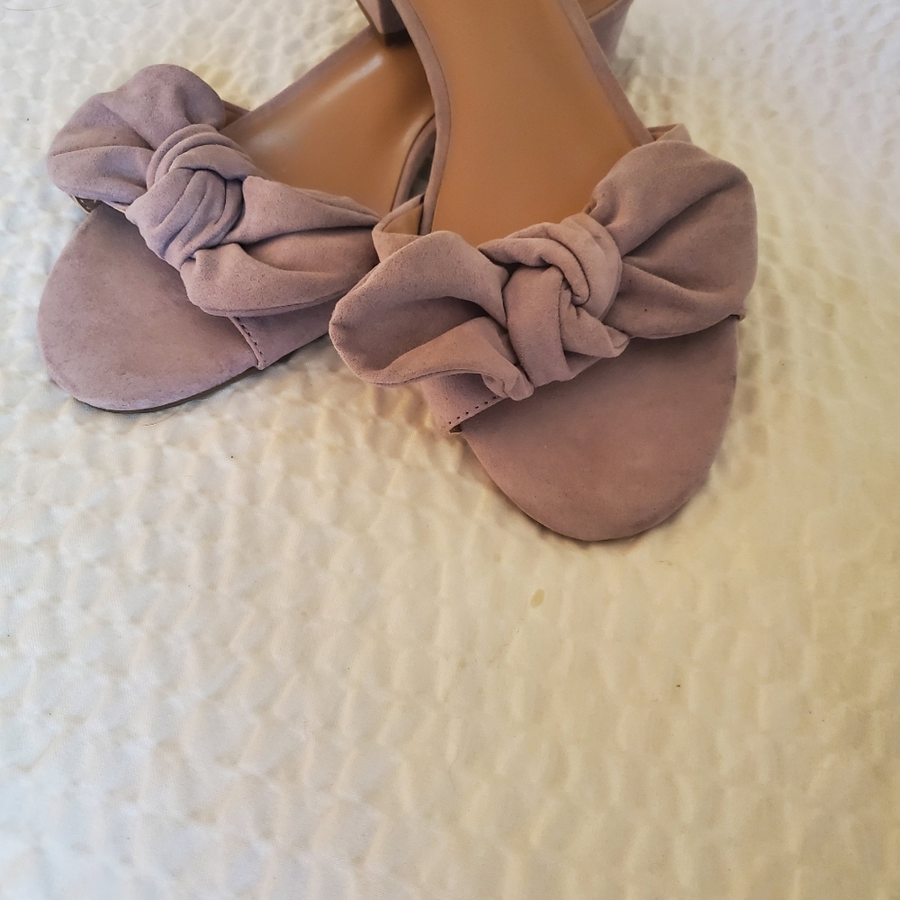 Lavender suede sandals.